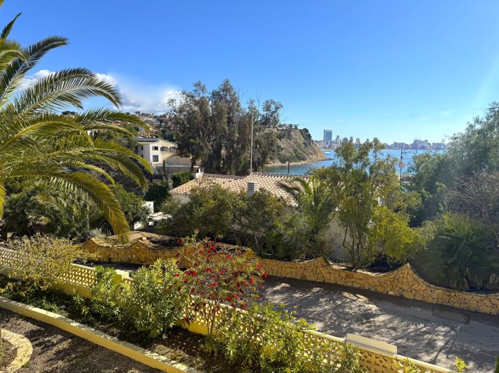 Image No.18-4 Bed Villa for sale