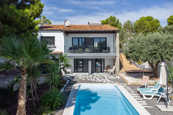 Image No.49-5 Bed Villa for sale