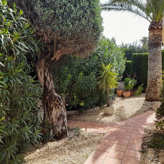 Image No.23-6 Bed Villa for sale