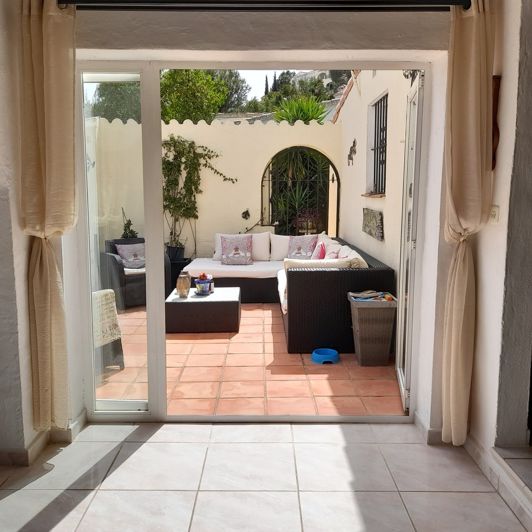Image No.9-6 Bed Villa for sale