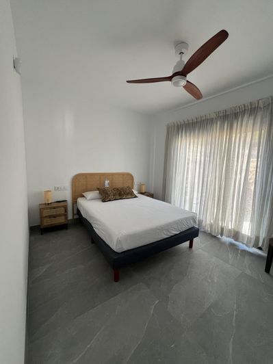 Image No.17-3 Bed Townhouse for sale