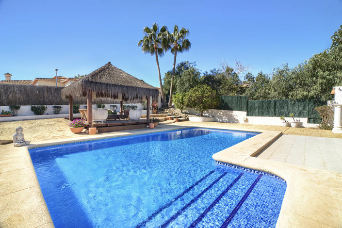 Image No.2-5 Bed Villa for sale