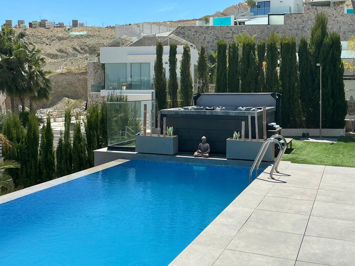 Image No.38-3 Bed Villa for sale