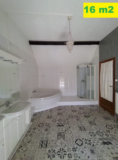 Image No.10-4 Bed Country House for sale