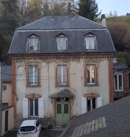 facade-de-plus-loin
