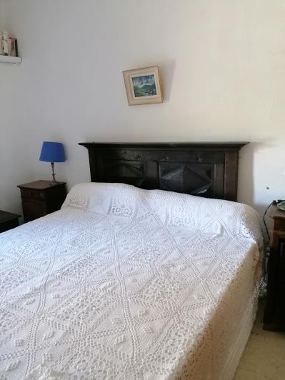 Image No.11-3 Bed Property for sale