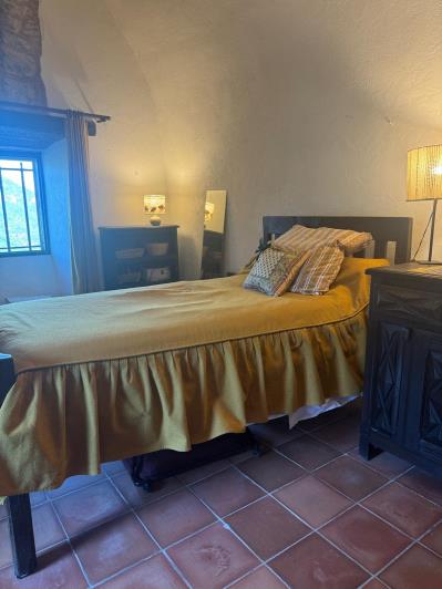 Image No.14-3 Bed Property for sale