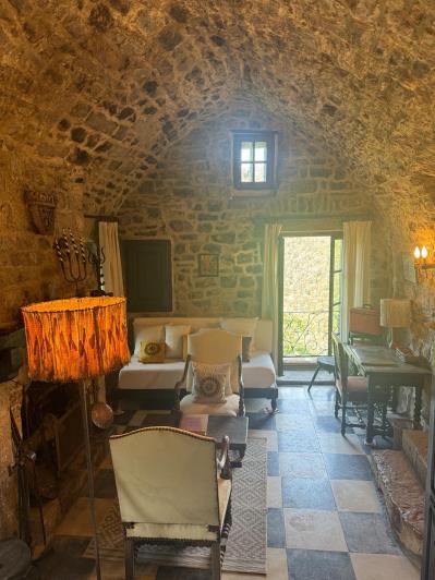 Image No.8-3 Bed Property for sale