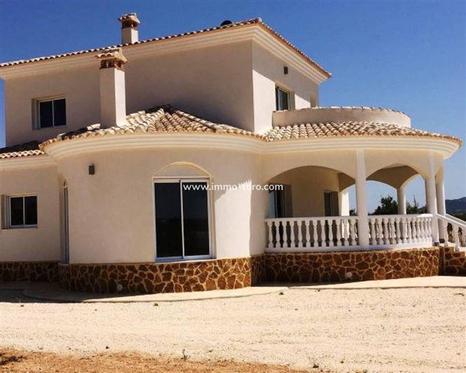 Image No.3-4 Bed Villa for sale