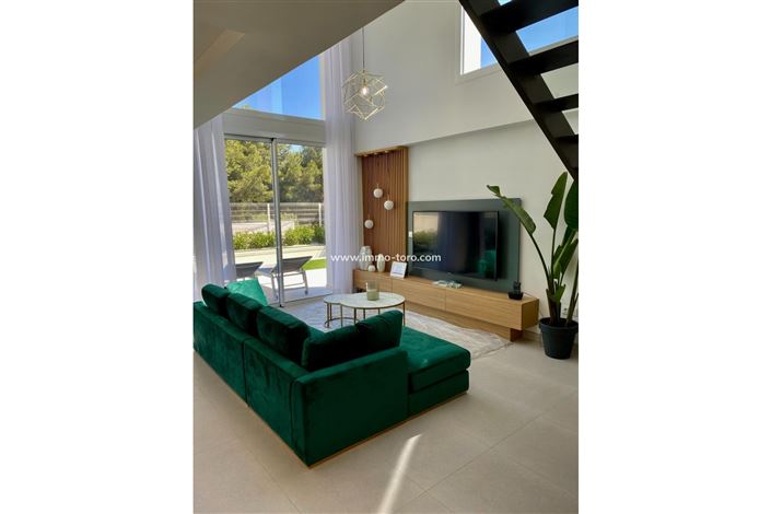 Image No.15-3 Bed Villa for sale