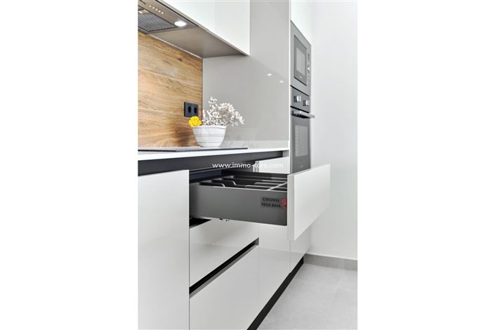 Image No.20-2 Bed Bungalow for sale