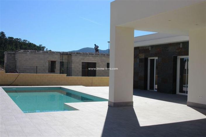 Image No.17-3 Bed Villa for sale