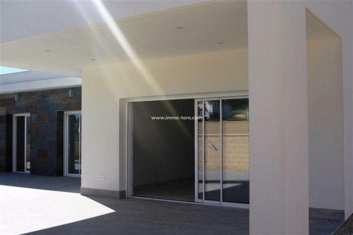 Image No.20-3 Bed Villa for sale