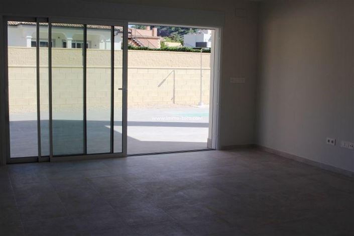 Image No.22-3 Bed Villa for sale