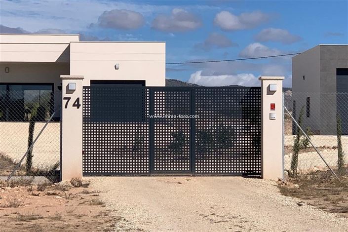 Image No.5-Villa de 4 chambres à vendre à Pinoso