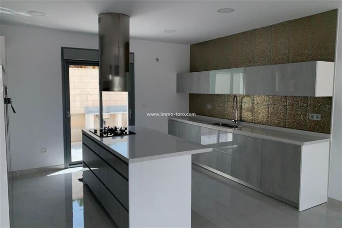 Image No.8-Villa de 4 chambres à vendre à Pinoso