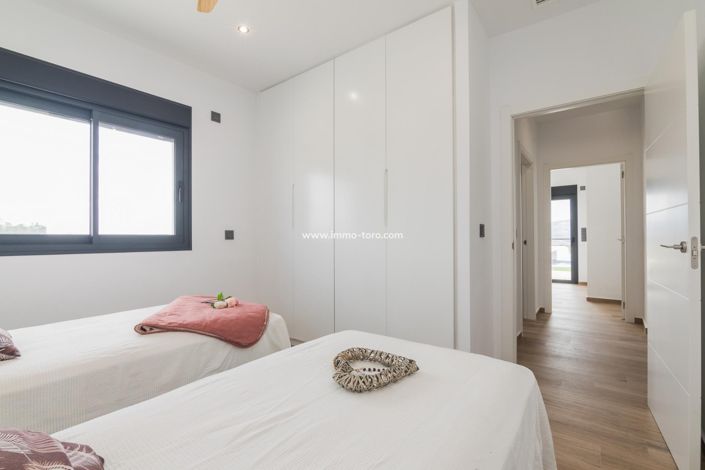 Image No.39-3 Bed Villa for sale