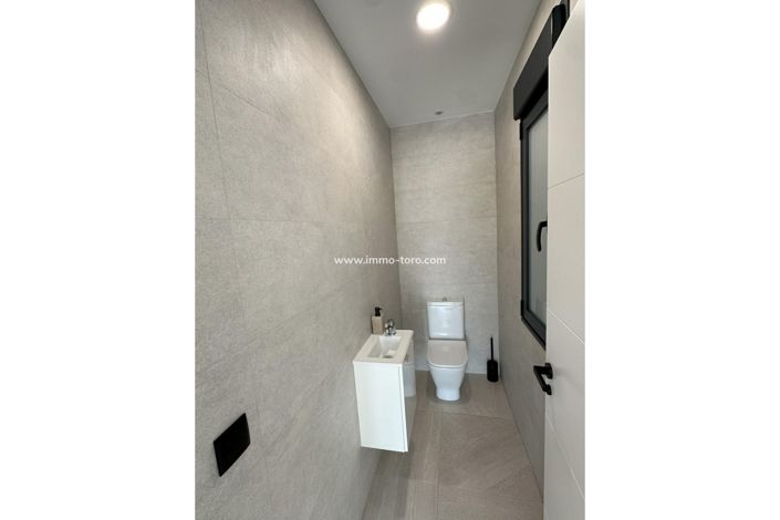 Image No.18-3 Bed Villa for sale