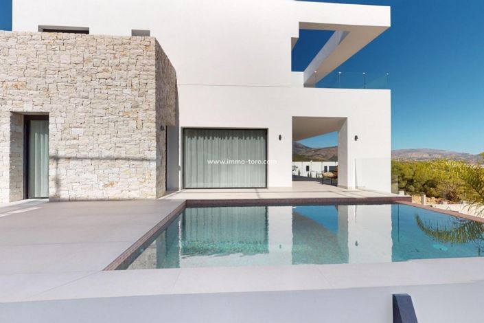 Image No.1-3 Bed Villa for sale