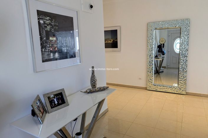 Image No.10-4 Bed Villa for sale