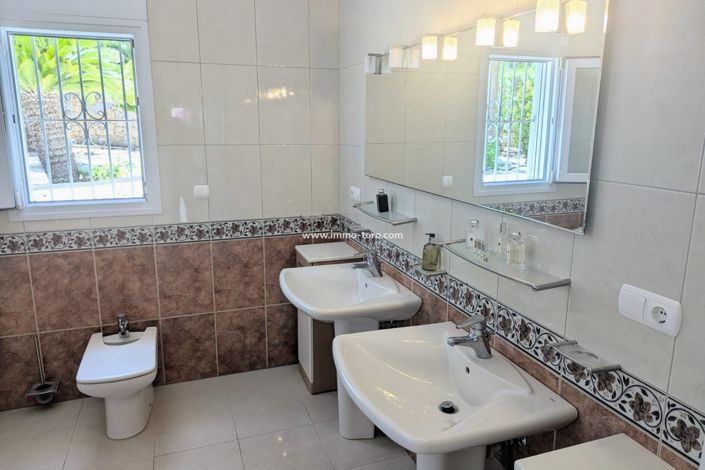 Image No.26-4 Bed Villa for sale