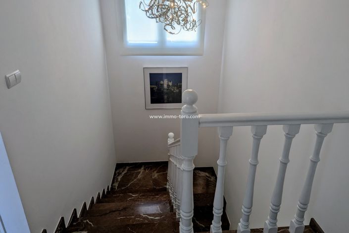 Image No.30-4 Bed Villa for sale