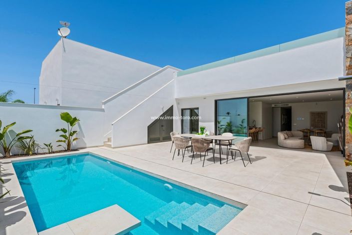 Image No.1-3 Bed Property for sale