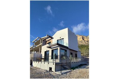El Toro Urbanismo Costa Blanca SL most sold property