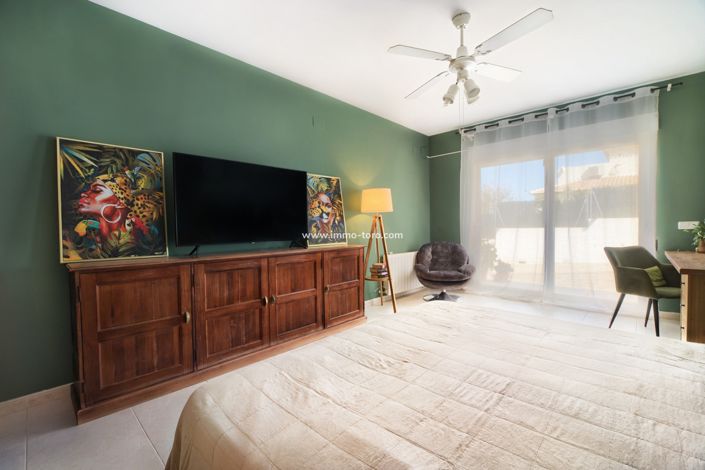 Image No.21-5 Bed Villa for sale