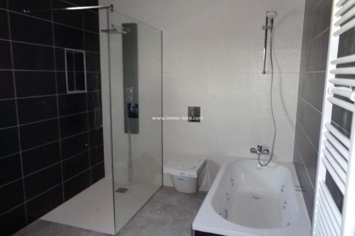 Image No.13-3 Bed Villa for sale