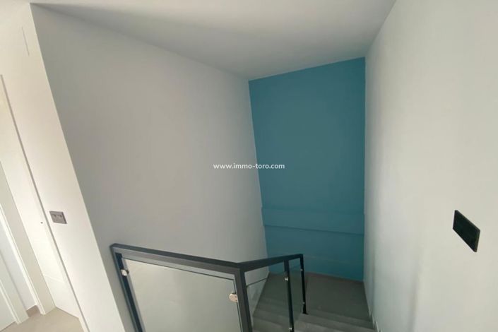 Image No.11-3 Bed Villa for sale