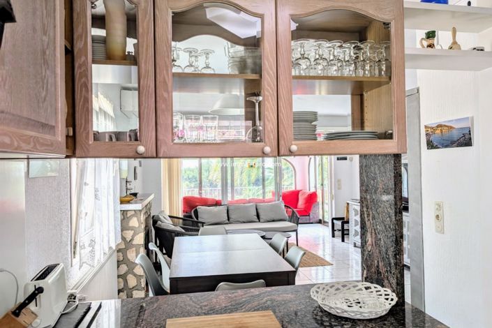 Image No.13-3 Bed Property for sale