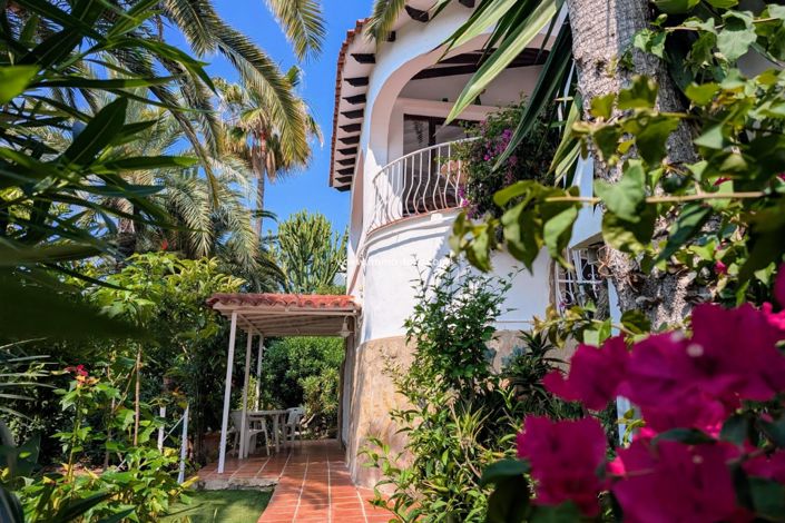 Image No.33-3 Bed Property for sale