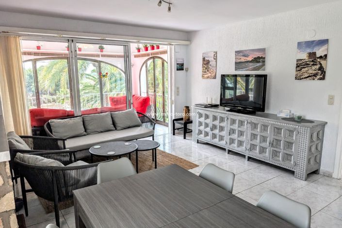 Image No.6-3 Bed Property for sale