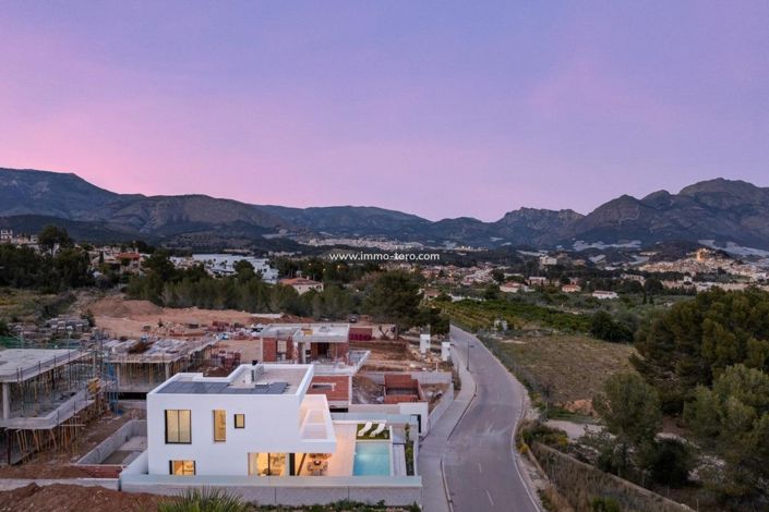 Image No.17-4 Bed Villa for sale