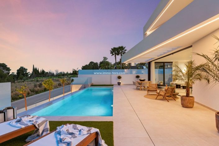 Image No.48-4 Bed Villa for sale