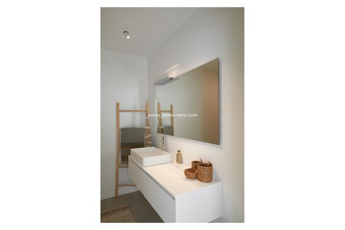 Image No.11-5 Bed Villa for sale