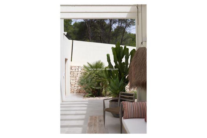 Image No.43-5 Bed Villa for sale