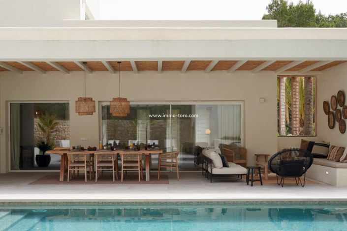 Image No.45-5 Bed Villa for sale