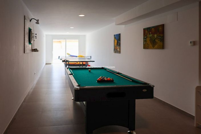 Image No.15-5 Bed Villa for sale