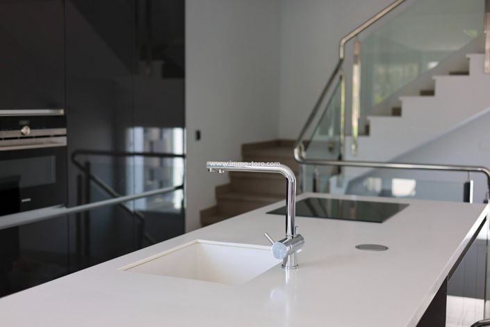 Image No.23-5 Bed Villa for sale