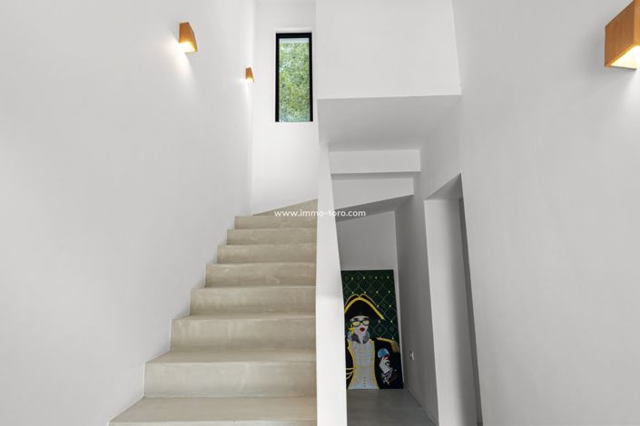 Image No.18-4 Bed Villa for sale