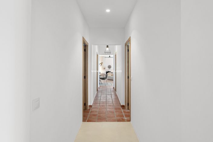 Image No.19-4 Bed Villa for sale