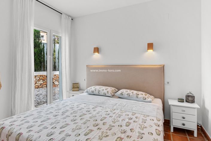 Image No.21-4 Bed Villa for sale