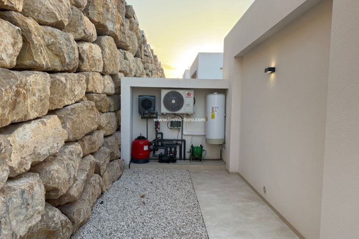 Image No.26-2 Bed Villa for sale