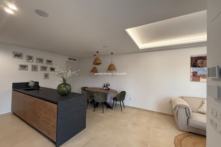 Image No.29-2 Bed Villa for sale