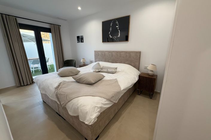 Image No.33-2 Bed Villa for sale