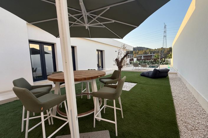 Image No.42-2 Bed Villa for sale