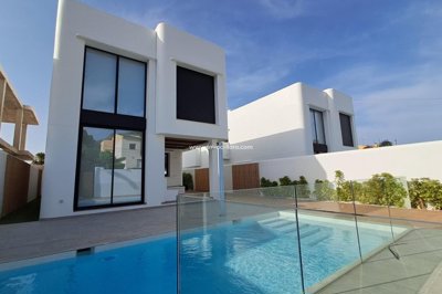 El Toro Urbanismo Costa Blanca SL most sold property