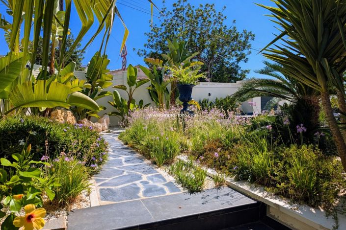 Image No.49-Villa for sale